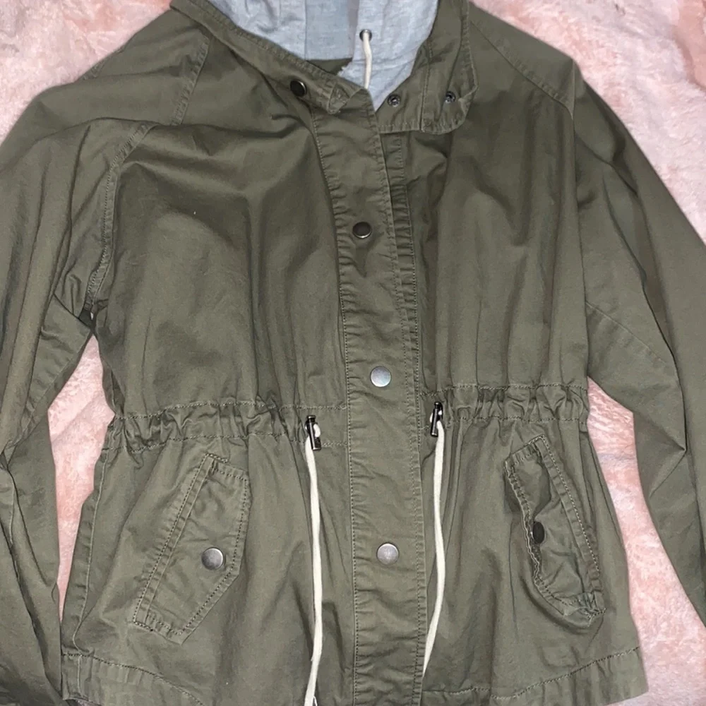 Utility Jacket - Picture 4 of 4